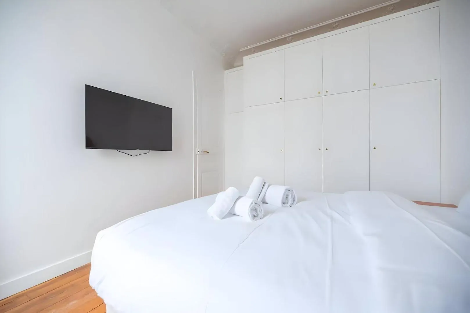 Tbs 325 - Superb Apartment With Eiffel Tower View Париж Франция